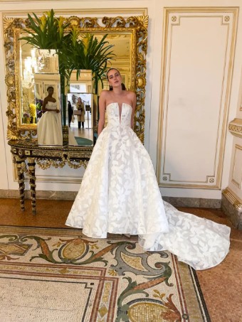 Zakaa Couture Versailles #9 thumbnail